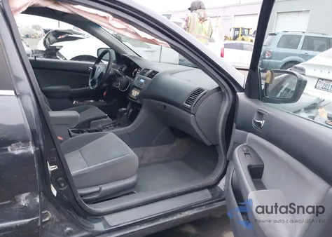 2006 Honda Accord 2.4 Lx z USA, uszkodzony, nr VIN 3HGCM56436G705485